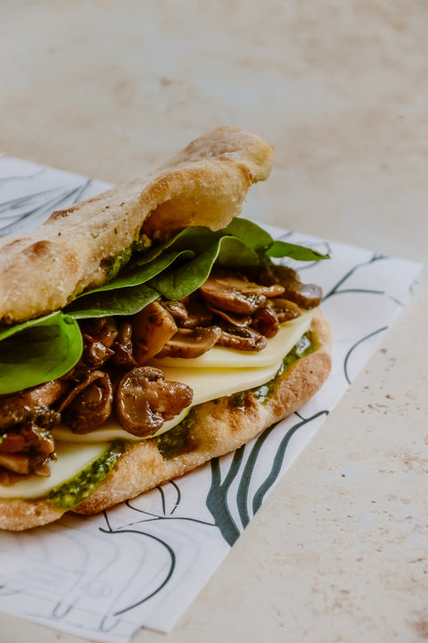 Pinsa Champignon - Mozzarella - Noisette